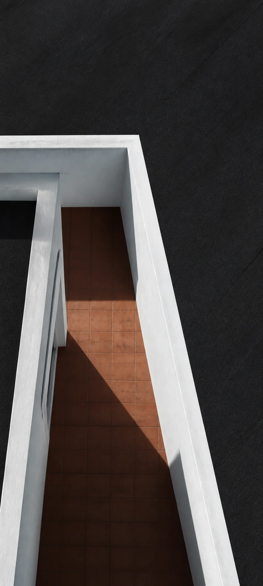 Minimal Luxe Rooftop Geometry